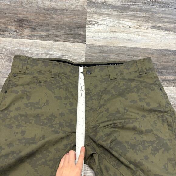 Alaskan Hardgear Digital Camouflage Mens 44 Nylon Utility Hiking Tactical Shorts - Picture 9 of 11